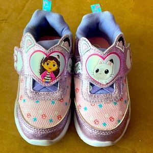 Toddler light-up Gabby’s Dollhouse glitter shoes size 6!😻